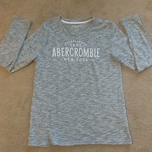 Long sleeve knit shirt